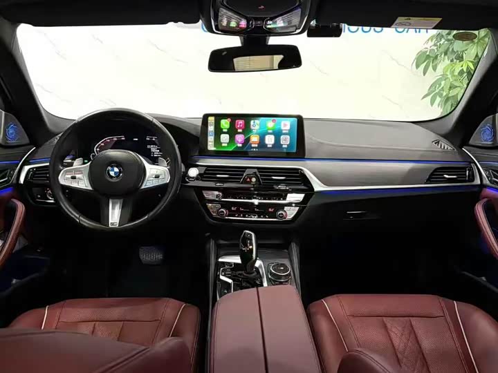 Фото 5 - BMW 5 Series