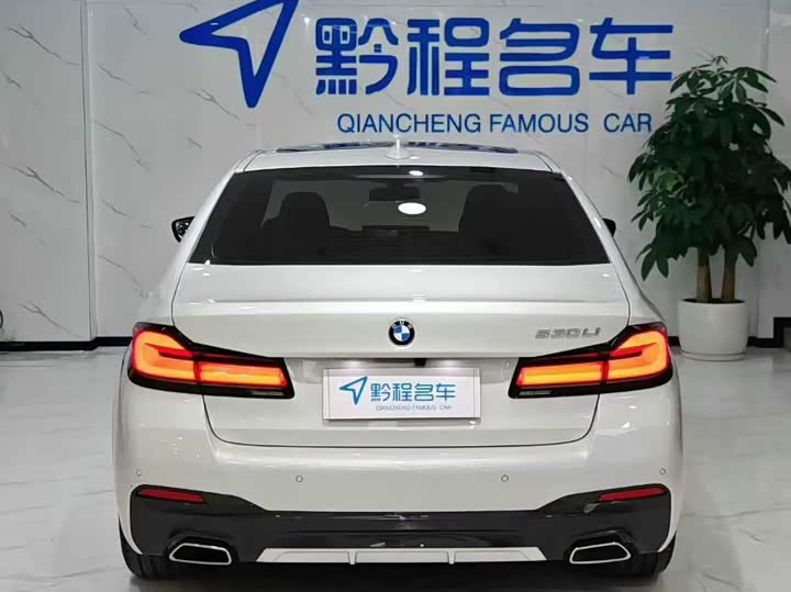 Фото 8 - BMW 5 Series