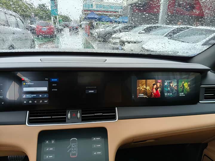 Фото 14 - LiXiang One