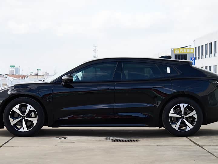 Фото 5 - Zeekr 001