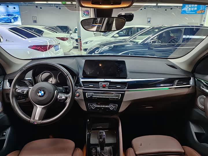 Фото 10 - BMW X1