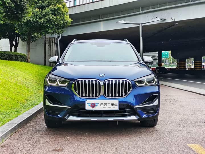 Фото 2 - BMW X1