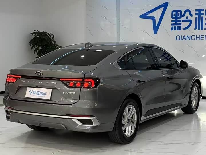 Фото 9 - Ford Mondeo