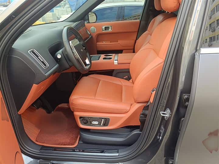 Фото 8 - LiXiang L9