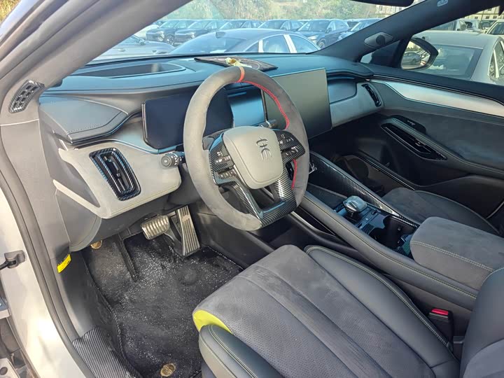 Фото 4 - BYD Song L