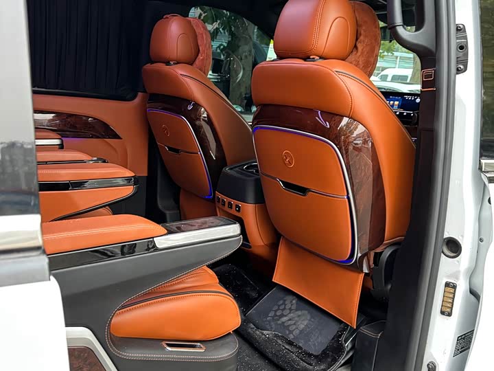 Фото 11 - Mercedes-Benz Vito