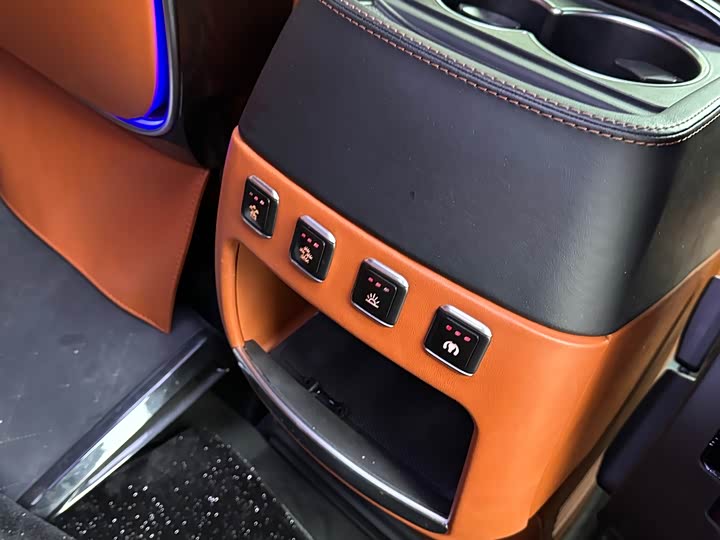 Фото 13 - Mercedes-Benz Vito