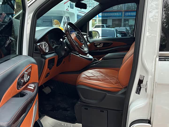 Фото 7 - Mercedes-Benz Vito