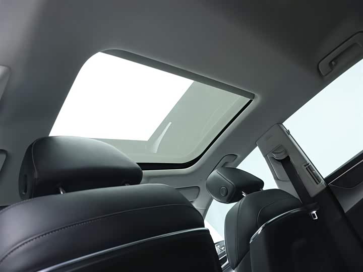 Фото 12 - Audi A7L