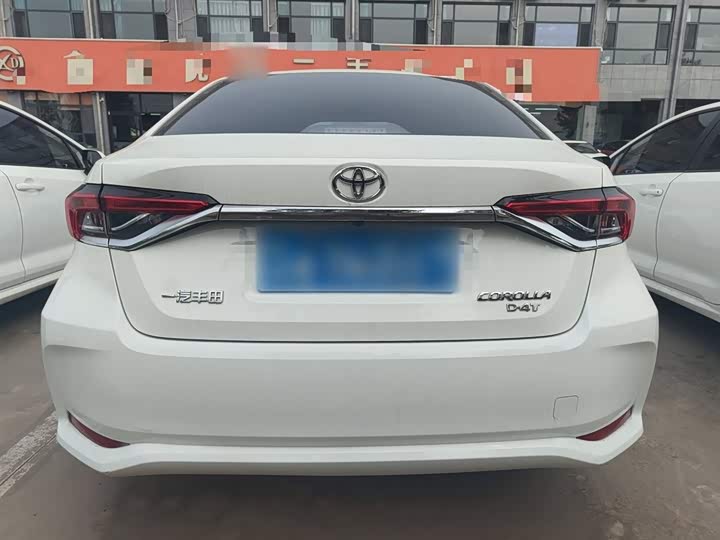 Фото 6 - Toyota Corolla