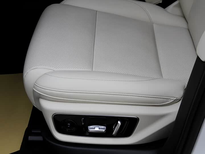 Фото 11 - LiXiang L7