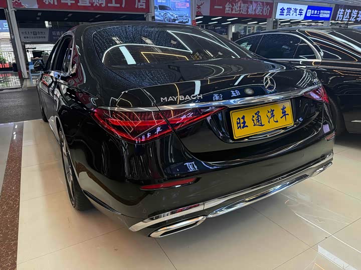 Фото 4 - Mercedes-Benz Maybach S-Class