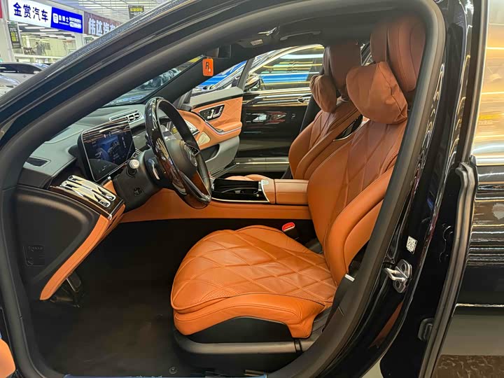 Фото 6 - Mercedes-Benz Maybach S-Class