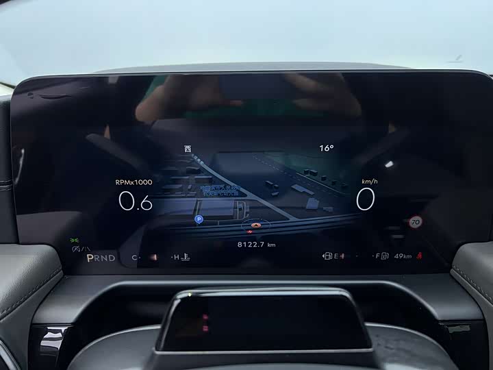 Фото 9 - Lincoln Aviator