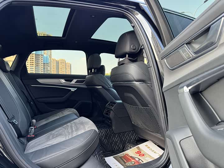 Фото 9 - Audi A6L