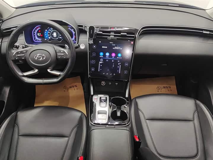 Фото 12 - Hyundai Tucson L