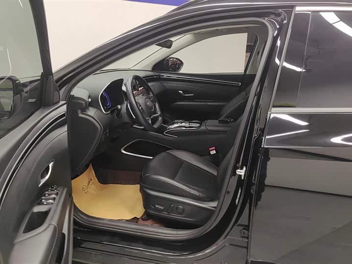 Фото 9 - Hyundai Tucson L