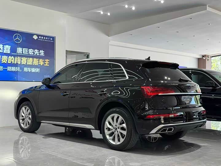 Фото 4 - Audi Q5L