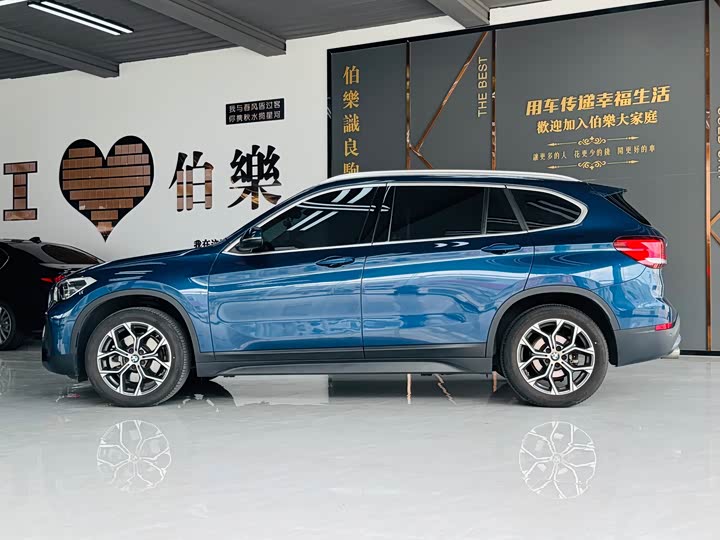 Фото 19 - BMW X1