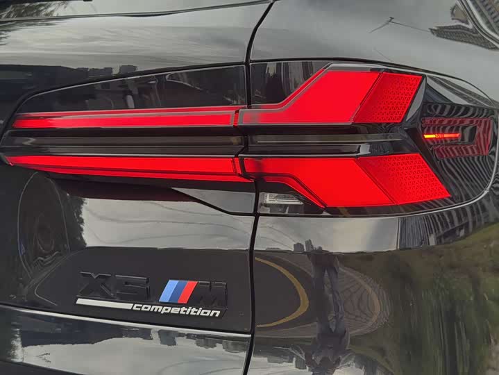 Фото 10 - BMW X5 M