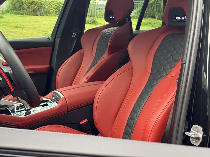 Фото 15 - BMW X5 M