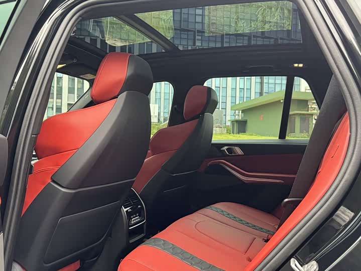 Фото 21 - BMW X5 M