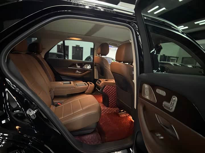 Фото 8 - Mercedes-Benz GLE-Class