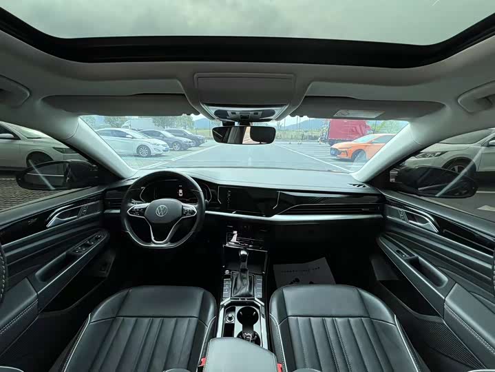 Фото 9 - Volkswagen Passat