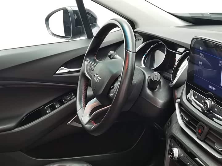 Фото 22 - Chevrolet Orlando