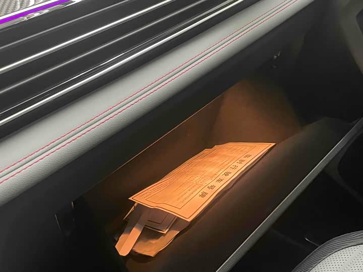 Фото 12 - Volkswagen Tiguan L Pro