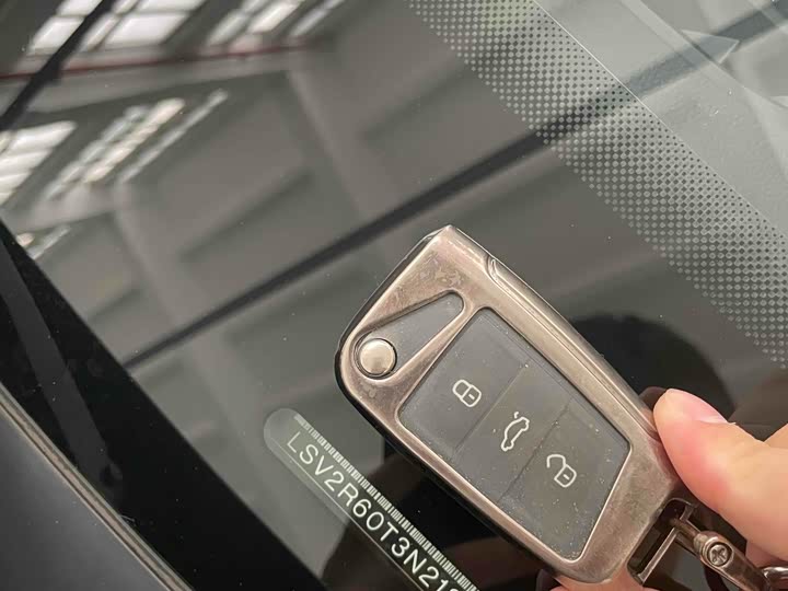 Фото 26 - Volkswagen Tiguan L Pro