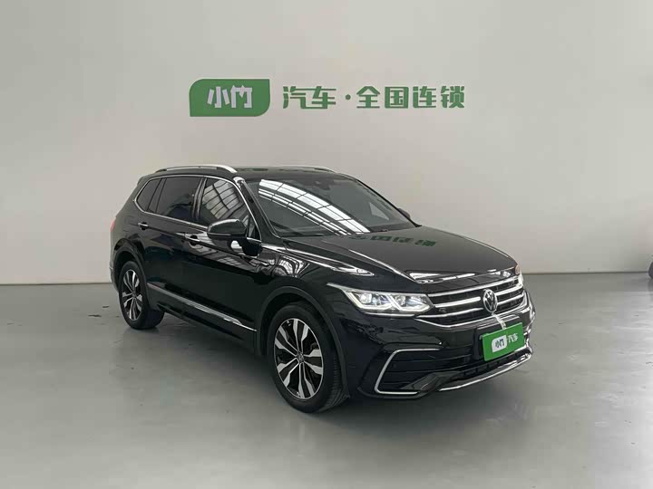 Фото 3 - Volkswagen Tiguan L Pro