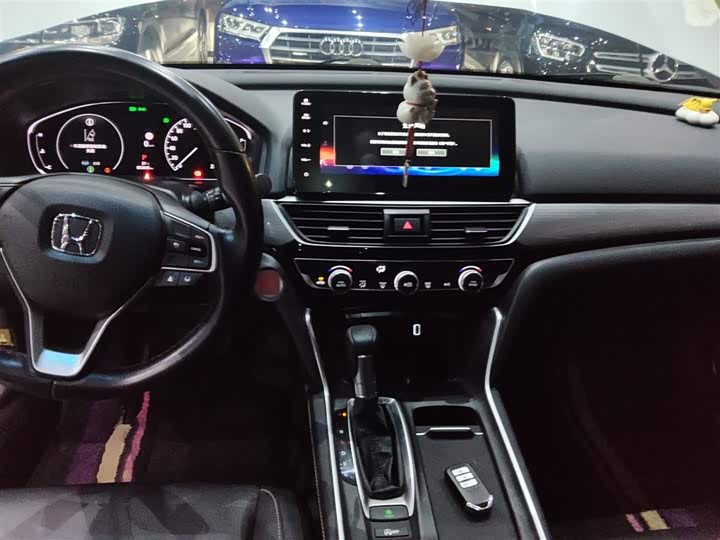 Фото 10 - Honda Inspire