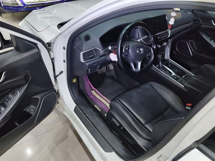 Фото 16 - Honda Inspire