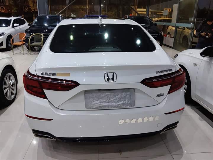 Фото 6 - Honda Inspire