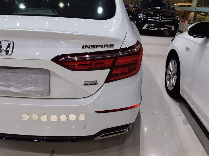 Фото 8 - Honda Inspire