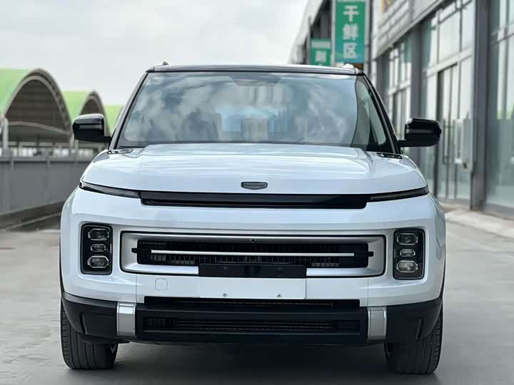 Фото 2 - Geely Icon