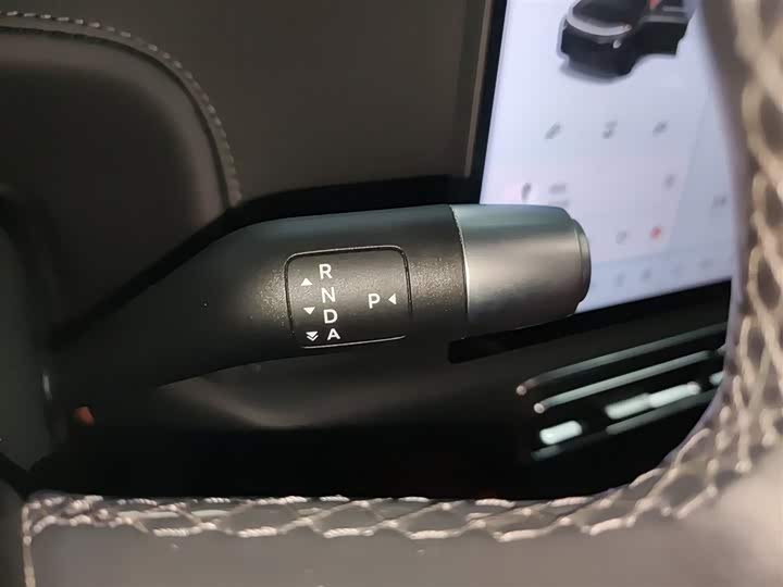 Фото 14 - LiXiang L7