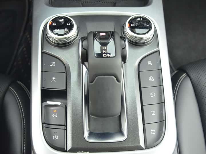 Фото 7 - Tank 300