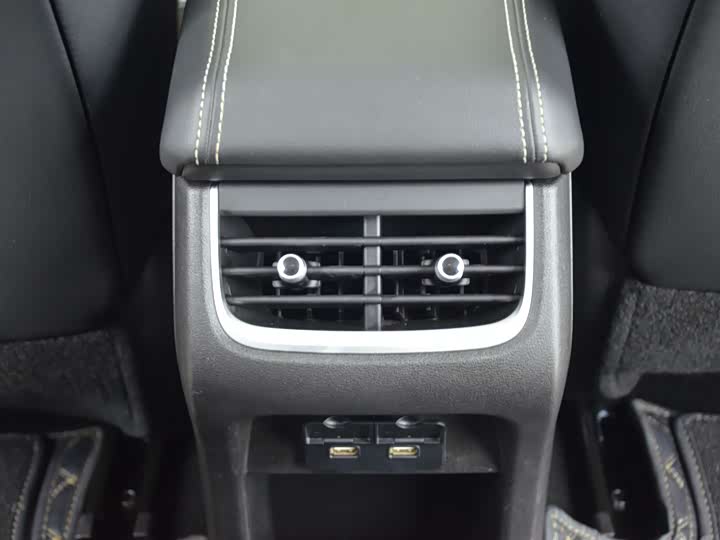 Фото 8 - Tank 300