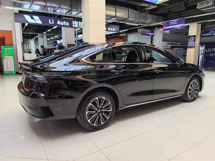 Фото 3 - Chery Fulwin A8