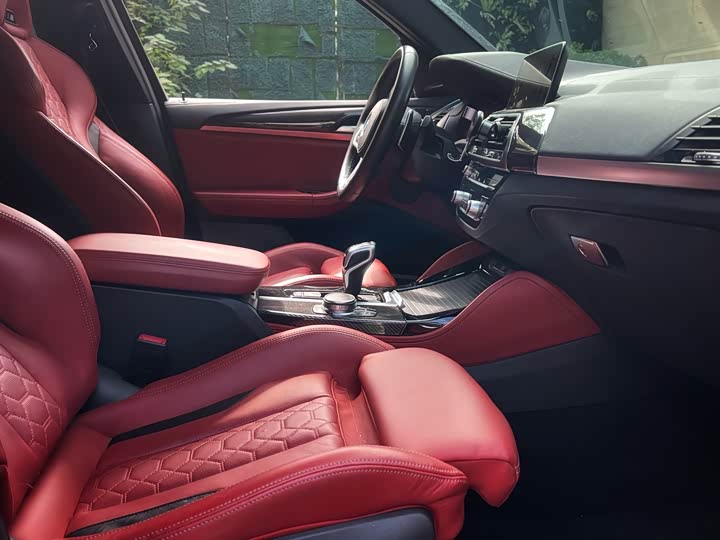 Фото 8 - BMW X3 M