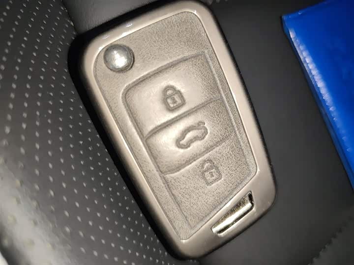 Фото 12 - Volkswagen T-Roc