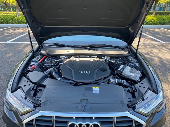 Фото 23 - Audi A6