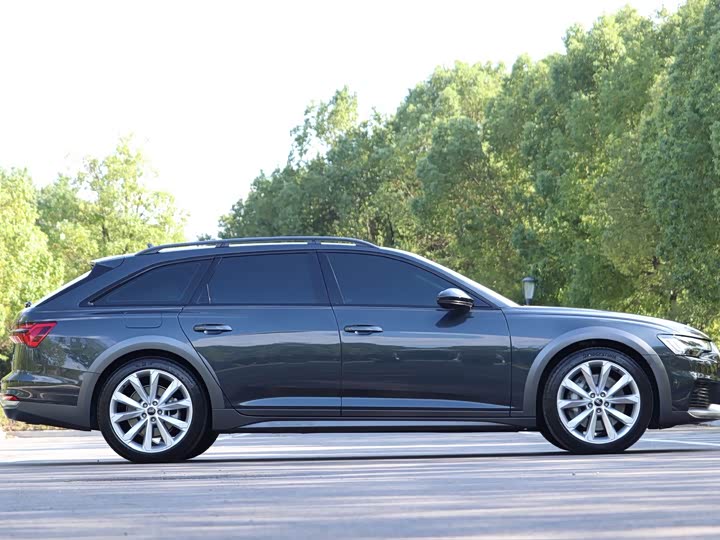 Фото 4 - Audi A6