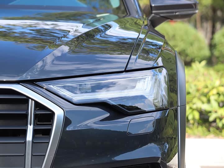 Фото 8 - Audi A6