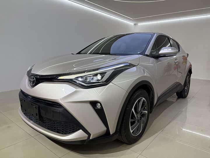 Фото 1 - Toyota C-HR