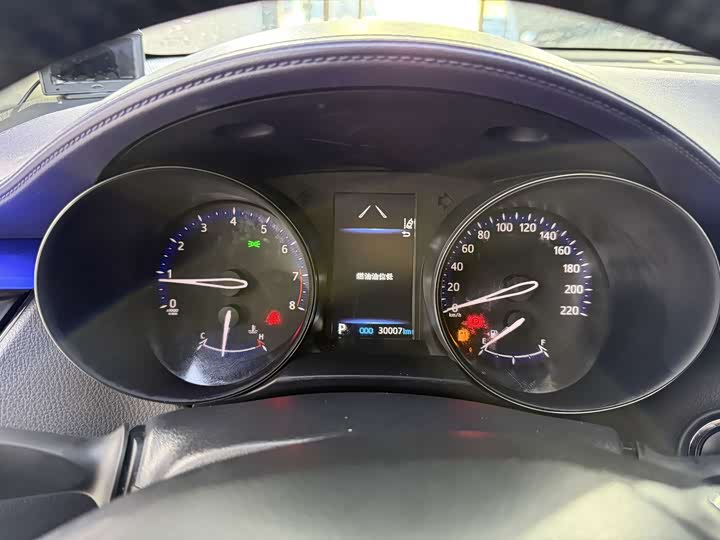 Фото 4 - Toyota C-HR