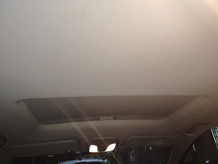 Фото 9 - Maxus Euniq 5