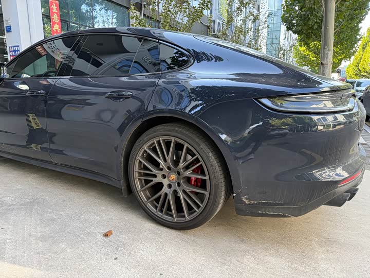 Фото 8 - Porsche Panamera